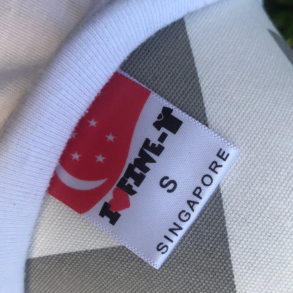T-Shirt - Picture 3 of 3